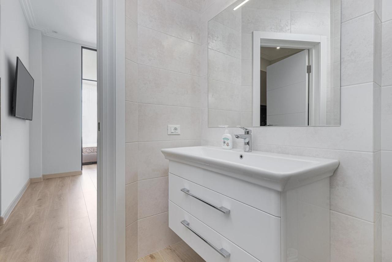 Sea Symphony Luxury 3-Bedrooms Apartment Odesa Exterior foto