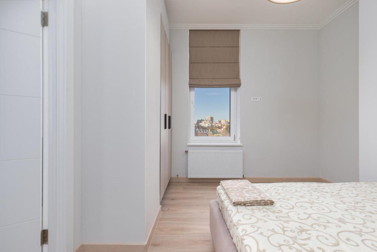 Sea Symphony Luxury 3-Bedrooms Apartment Odesa Exterior foto